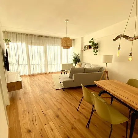 Butler Skyline Netflix Apartment