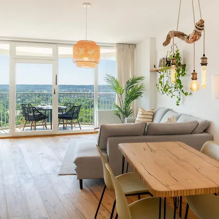 Butler Skyline Netflix Apartment *
