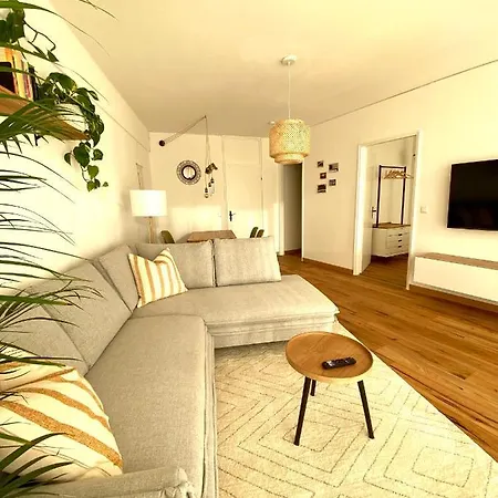 Appartement Butler Skyline Netflix Augsbourg