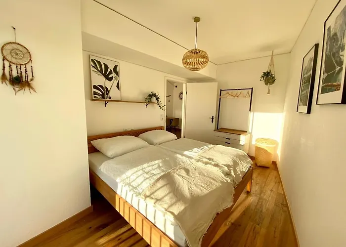 Butler Skyline Netflix